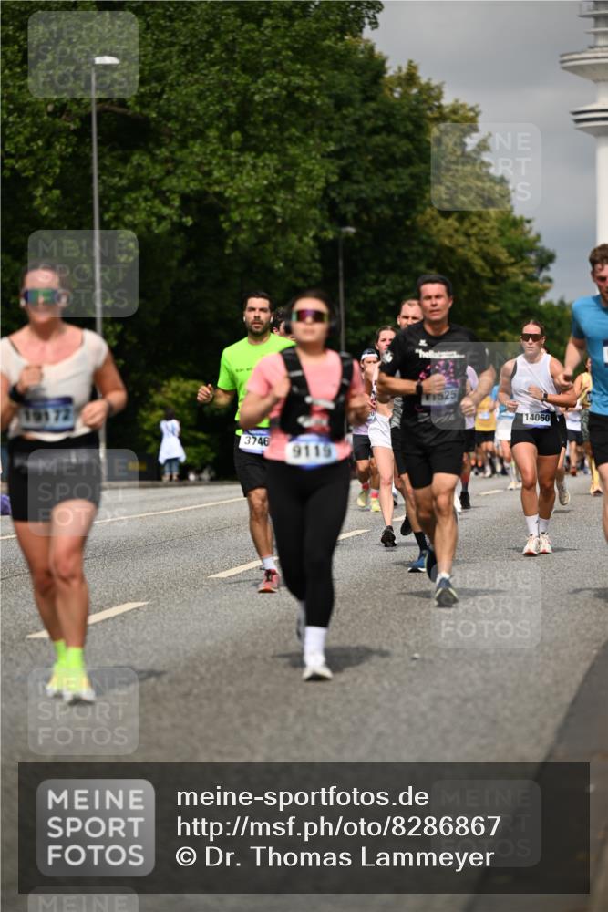 29.06.2025 - hella hamburg halbmarathon Dr. Thomas Lammeyer http://msf.ph/oto/8286867 29.06.2025 10:16:01 Kennedybrücke 1062, 1790, 3262, 3746, 3837, 4499, 6871, 6966, 7370, 7474, 8206, 8207, 9119, 9253, 9254, 9405 meine-sportfotos.de