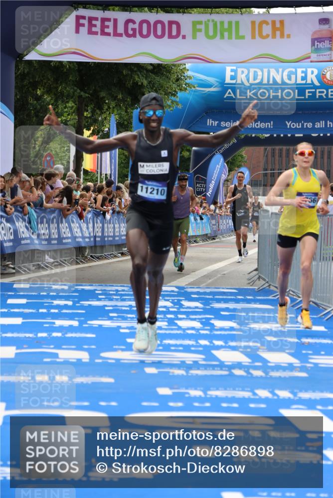 29.06.2025 - hella hamburg halbmarathon Strokosch-Dieckow http://msf.ph/oto/8286898 29.06.2025 10:20:50 Ziel 11210, 14766, 16988, 17402, 19075 meine-sportfotos.de