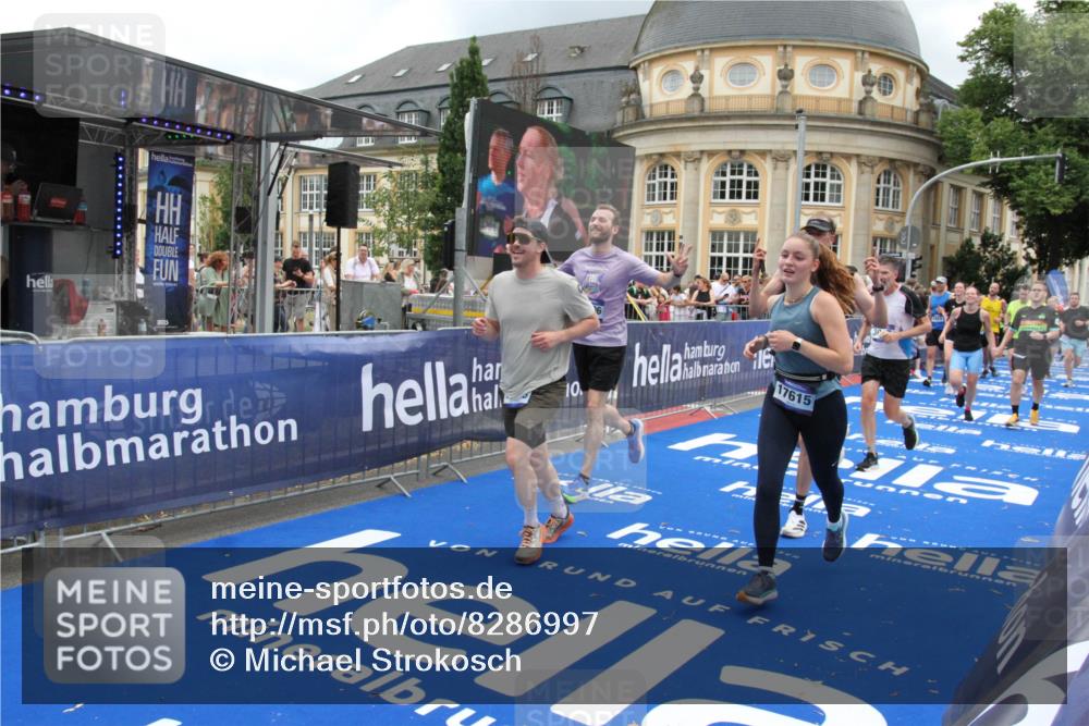29.06.2025 - hella hamburg halbmarathon Michael Strokosch http://msf.ph/oto/8286997 29.06.2025 10:55:40 Ziel 1120, 1143, 2955, 2982, 3037, 4897, 8573, 8618, 11039, 11554, 11568, 12196, 12515, 12544, 13267, 14592, 14909, 15896, 16110, 17615, 18064 meine-sportfotos.de