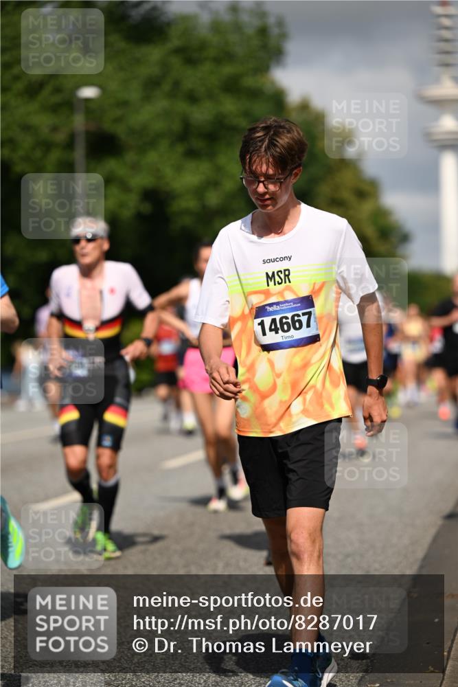 29.06.2025 - hella hamburg halbmarathon Dr. Thomas Lammeyer http://msf.ph/oto/8287017 29.06.2025 09:53:20 Kennedybrücke 1343, 1445, 1615, 1800, 1975, 2324, 2573, 2949, 3136, 3282, 3431, 4303, 4425, 5248, 5889, 6123, 6682, 7495, 7796, 8370, 8465, 8925, 9264, 9265, 9296, 9914, 10930 meine-sportfotos.de