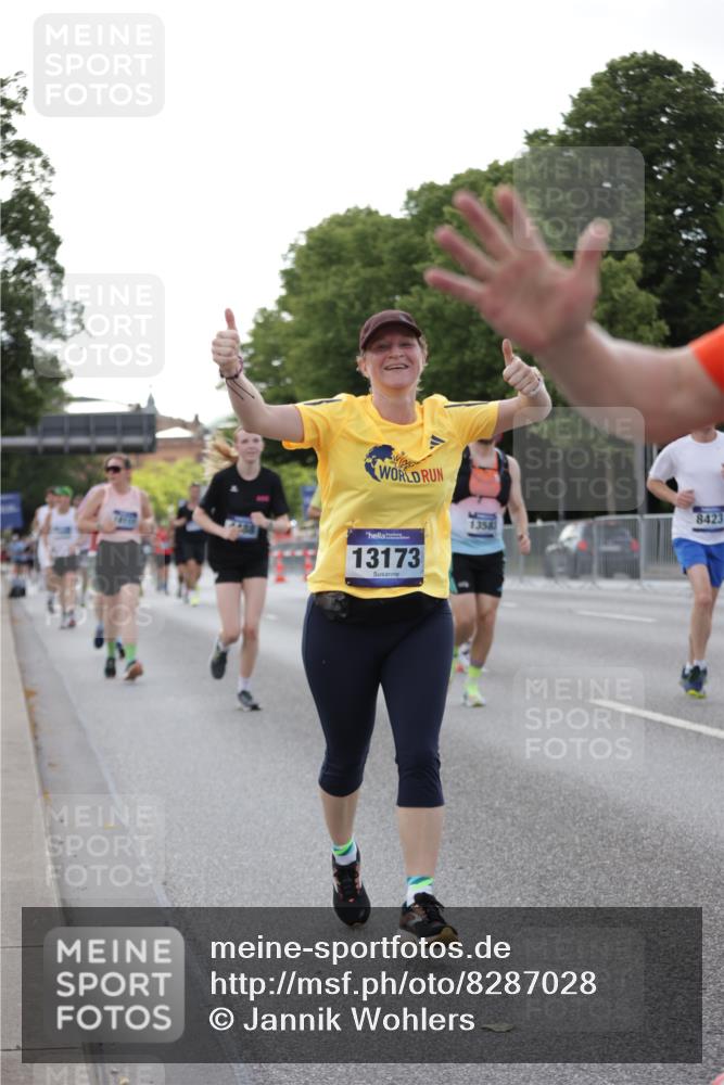 29.06.2025 - hella hamburg halbmarathon Jannik Wohlers http://msf.ph/oto/8287028 29.06.2025 10:03:37 Lombardsbrücke 1032, 1355, 3488, 4095, 4488, 5058, 5363, 5613, 6142, 6706, 7017, 7306, 7485, 8177, 8421, 8422, 8423, 8469, 9526, 9899, 11511, 11614, 12336, 12653, 13173, 13583, 15520, 15678, 16099, 16113, 17098, 17880, 18111, 18985 meine-sportfotos.de