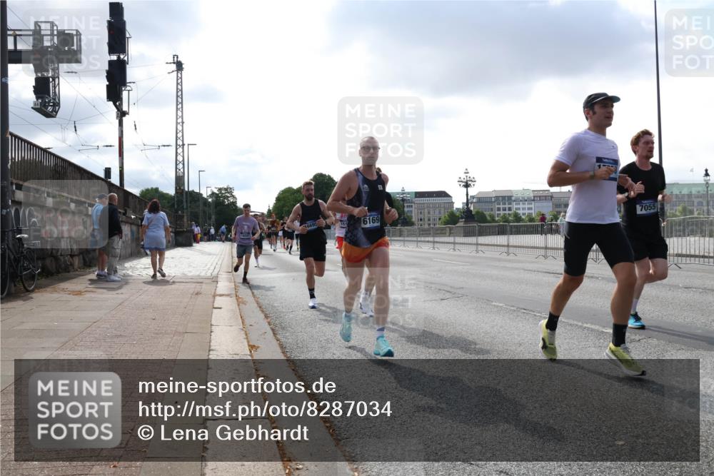 29.06.2025 - hella hamburg halbmarathon Lena Gebhardt http://msf.ph/oto/8287034 29.06.2025 09:46:03 Lombardsbrücke 16695, 151, 6169, 7055, 1080, 1686, 1707, 1894, 2460, 2525, 2689, 3809, 3843, 3955, 4463, 4679, 4812, 5042, 5187, 5550, 6169, 6495, 6878, 7055, 7186, 7845, 7880, 7965, 8062, 8190, 8956, 9345, 10017, 10270, 10453, 10484, 10876, 11120, 11199, 11282, 11833, 12189, 12232, 12308, 12681, 12691, 13066, 13167, 13343, 13618, 13686, 13754, 14167, 14276, 14293, 15115, 15391, 15689, 16507, 16580, 17213, 17768 meine-sportfotos.de