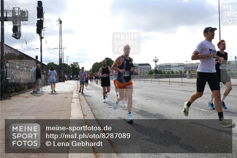 29.06.2025 - hella hamburg halbmarathon Lena Gebhardt http://msf.ph/oto/8287089 29.06.2025 09:46:03 Lombardsbrücke 6169, 7055, 1080, 1686, 1707, 1894, 2460, 2525, 2689, 3809, 3843, 3955, 4463, 4679, 4812, 5042, 5187, 5550, 6169, 6495, 6878, 7055, 7186, 7845, 7880, 7965, 8062, 8190, 8956, 9345, 10017, 10270, 10453, 10484, 10876, 11120, 11199, 11282, 11833, 12189, 12232, 12308, 12681, 12691, 13066, 13167, 13343, 13618, 13686, 13754, 14167, 14276, 14293, 15115, 15391, 15689, 16507, 16580, 17213, 17768 meine-sportfotos.de