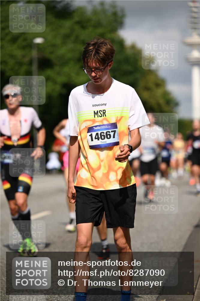 29.06.2025 - hella hamburg halbmarathon Dr. Thomas Lammeyer http://msf.ph/oto/8287090 29.06.2025 09:53:21 Kennedybrücke 1343, 1445, 1615, 1800, 1975, 2324, 2573, 2949, 3136, 3282, 3431, 3530, 4303, 4425, 5248, 5889, 6123, 6682, 7495, 7796, 8370, 8629, 8925, 9264, 9265, 9294, 9296, 10930 meine-sportfotos.de