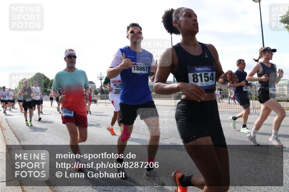 29.06.2025 - hella hamburg halbmarathon Lena Gebhardt http://msf.ph/oto/8287206 29.06.2025 09:58:29 Lombardsbrücke 15914, 1285, 2656, 3859, 18867, 8154, 1855, 1034, 1179, 1190, 1258, 1285, 1335, 1727, 1815, 1946, 1951, 2029, 2034, 2070, 2138, 2417, 2518, 2636, 2656, 2711, 2840, 2883, 2907, 3041, 3091, 3097, 3819, 3859, 3952, 4120, 4152, 4167, 4814, 4903, 5077, 5084, 5093, 5259, 5378, 5672, 5721, 5894, 6164, 6272, 6433, 6592, 6657, 6754, 6759, 6877, 6897, 7065, 7082, 7409, 7509, 7716, 7724, 7856, 7896, 8154, 8311, 8393, 8508, 8590, 8825, 9012, 9057, 9562, 9656, 10084 meine-sportfotos.de