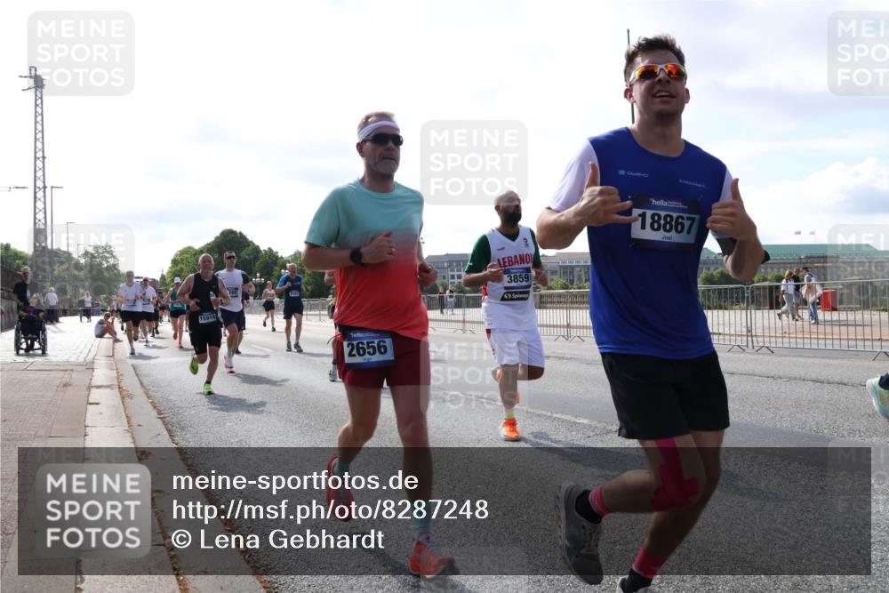 29.06.2025 - hella hamburg halbmarathon Lena Gebhardt http://msf.ph/oto/8287248 29.06.2025 09:58:30 Lombardsbrücke 15914, 2656, 3859, 18867, 1034, 1179, 1190, 1258, 1285, 1335, 1727, 1815, 1946, 1951, 2029, 2034, 2070, 2138, 2417, 2518, 2636, 2656, 2711, 2840, 2883, 2907, 3041, 3097, 3819, 3859, 3952, 4120, 4152, 4167, 4814, 4903, 5077, 5084, 5093, 5259, 5378, 5672, 5721, 5894, 6164, 6272, 6433, 6592, 6657, 6754, 6759, 6877, 6897, 7082, 7369, 7409, 7509, 7716, 7724, 7856, 7896, 8154, 8311, 8393, 8508, 8590, 8639, 8825, 9012, 9057, 9562, 9656, 10084 meine-sportfotos.de