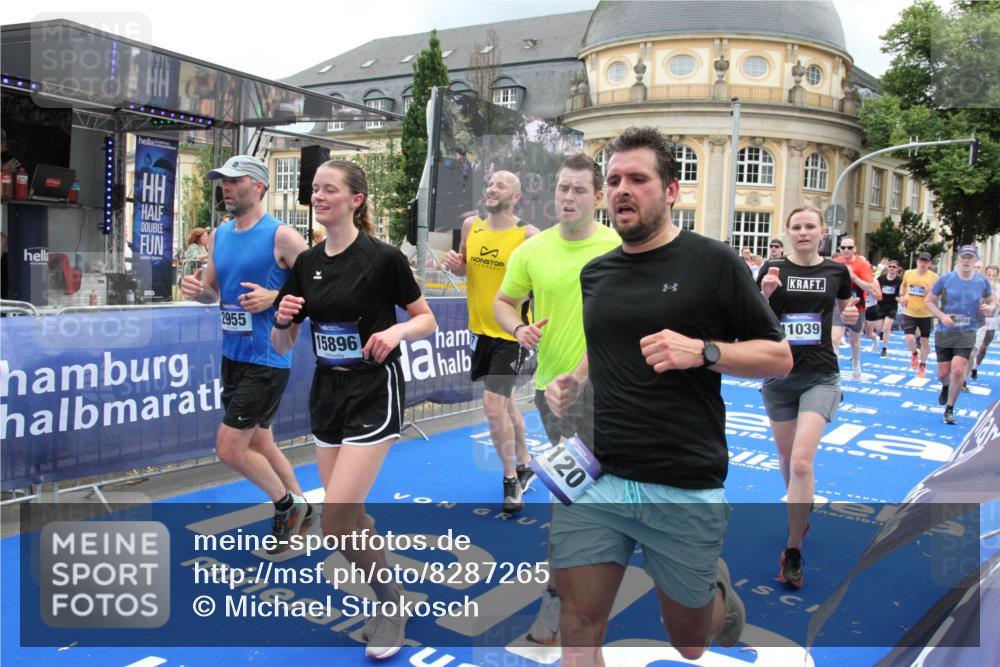 29.06.2025 - hella hamburg halbmarathon Michael Strokosch http://msf.ph/oto/8287265 29.06.2025 10:55:45 Ziel 1120, 1143, 1834, 2955, 2982, 4897, 5021, 6924, 7221, 8255, 8618, 10212, 11039, 12483, 12515, 14365, 14909, 15896, 18064, 18190 meine-sportfotos.de