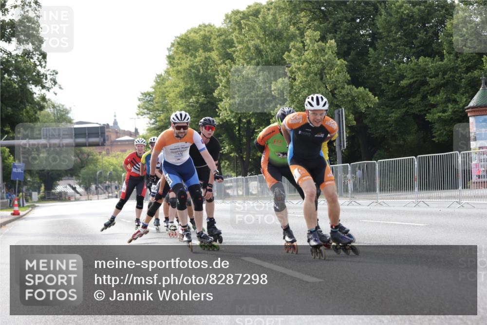 29.06.2025 - hella hamburg halbmarathon Jannik Wohlers http://msf.ph/oto/8287298 29.06.2025 08:53:26 Lombardsbrücke  meine-sportfotos.de