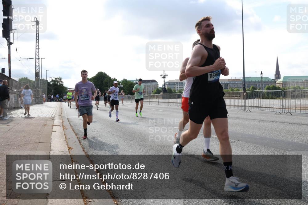 29.06.2025 - hella hamburg halbmarathon Lena Gebhardt http://msf.ph/oto/8287406 29.06.2025 09:46:05 Lombardsbrücke 16507, 16695, 1080, 1686, 1707, 1894, 2460, 2525, 3809, 3843, 3955, 4463, 4679, 4812, 5042, 5187, 5550, 6169, 6495, 6878, 7055, 7186, 7845, 7880, 7901, 7965, 8062, 8190, 8864, 8956, 9345, 10270, 10453, 10484, 10876, 11120, 11199, 11282, 11833, 12189, 12232, 12308, 12681, 13066, 13167, 13252, 13343, 13618, 13686, 13754, 14167, 14276, 14293, 15115, 15391, 15689, 16507, 16580, 17213, 17768 meine-sportfotos.de