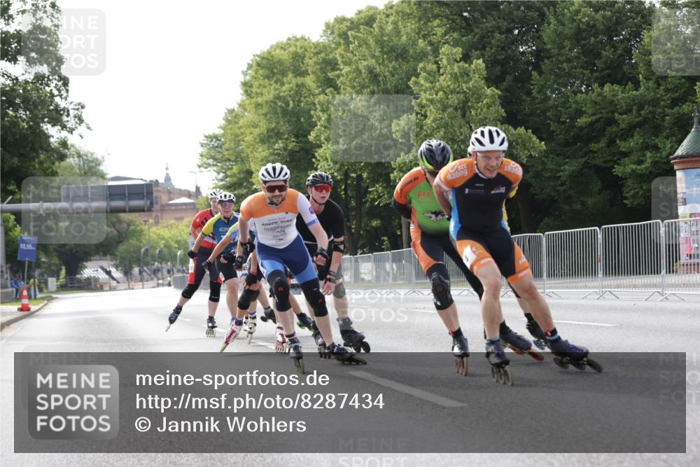29.06.2025 - hella hamburg halbmarathon Jannik Wohlers http://msf.ph/oto/8287434 29.06.2025 08:53:26 Lombardsbrücke  meine-sportfotos.de