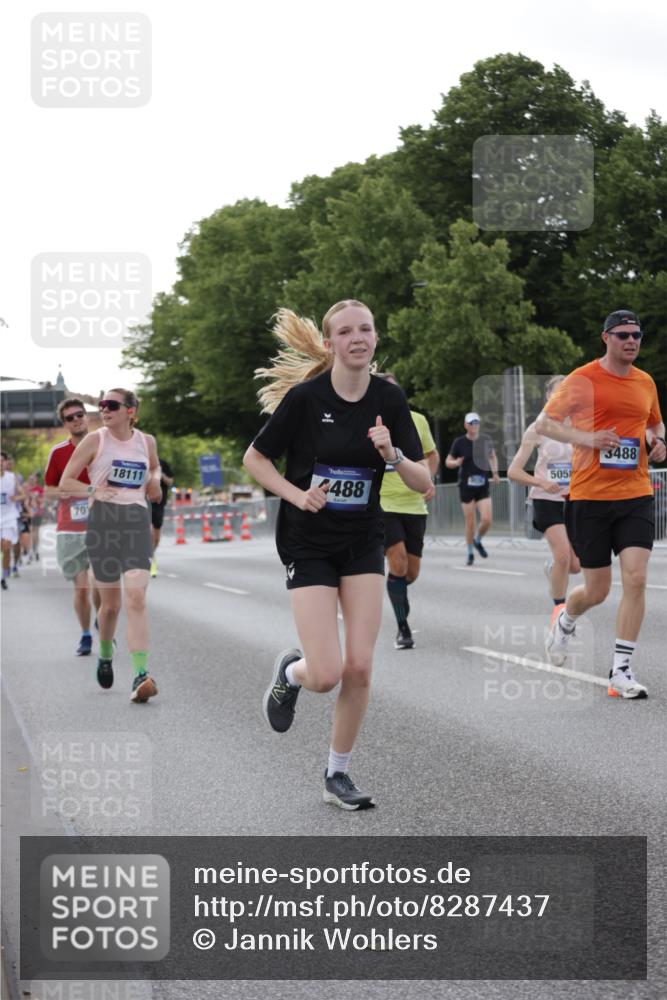 29.06.2025 - hella hamburg halbmarathon Jannik Wohlers http://msf.ph/oto/8287437 29.06.2025 10:03:39 Lombardsbrücke 1032, 1355, 3488, 4095, 4488, 5058, 5363, 5613, 6142, 6706, 7017, 7485, 8177, 8421, 8422, 8423, 8469, 9526, 9899, 11511, 11614, 12336, 12653, 13173, 13583, 15520, 15525, 15678, 16099, 16113, 17098, 17860, 17880, 18111, 18985 meine-sportfotos.de
