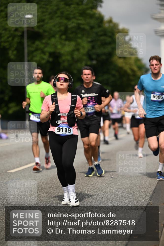 29.06.2025 - hella hamburg halbmarathon Dr. Thomas Lammeyer http://msf.ph/oto/8287548 29.06.2025 10:16:02 Kennedybrücke 1062, 1249, 1790, 1850, 3182, 3248, 3262, 3746, 3837, 4499, 5176, 6871, 6966, 7370, 7474, 8206, 8207, 9119, 9253, 9254, 9405 meine-sportfotos.de