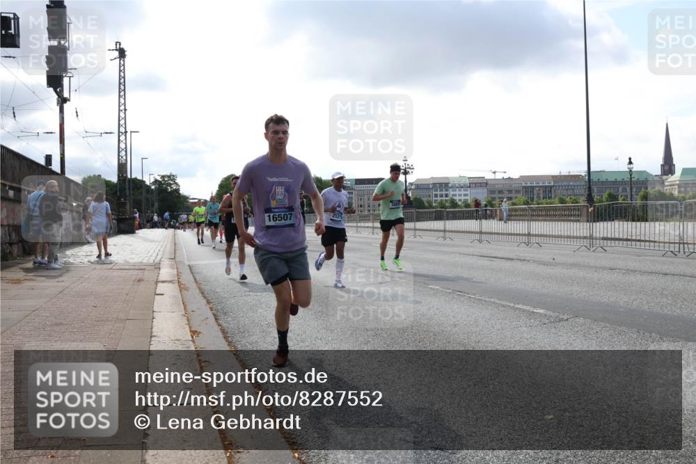 29.06.2025 - hella hamburg halbmarathon Lena Gebhardt http://msf.ph/oto/8287552 29.06.2025 09:46:05 Lombardsbrücke 16507, 1080, 1686, 1707, 1894, 2460, 2525, 3809, 3843, 3955, 4463, 4679, 4812, 5042, 5187, 5550, 6169, 6495, 6878, 7055, 7186, 7845, 7880, 7901, 7965, 8062, 8190, 8864, 8956, 9345, 10270, 10453, 10484, 10876, 11120, 11199, 11282, 11833, 12189, 12232, 12308, 12681, 13066, 13167, 13252, 13343, 13618, 13686, 13754, 14167, 14276, 14293, 15115, 15391, 15689, 16507, 16580, 17213, 17768 meine-sportfotos.de