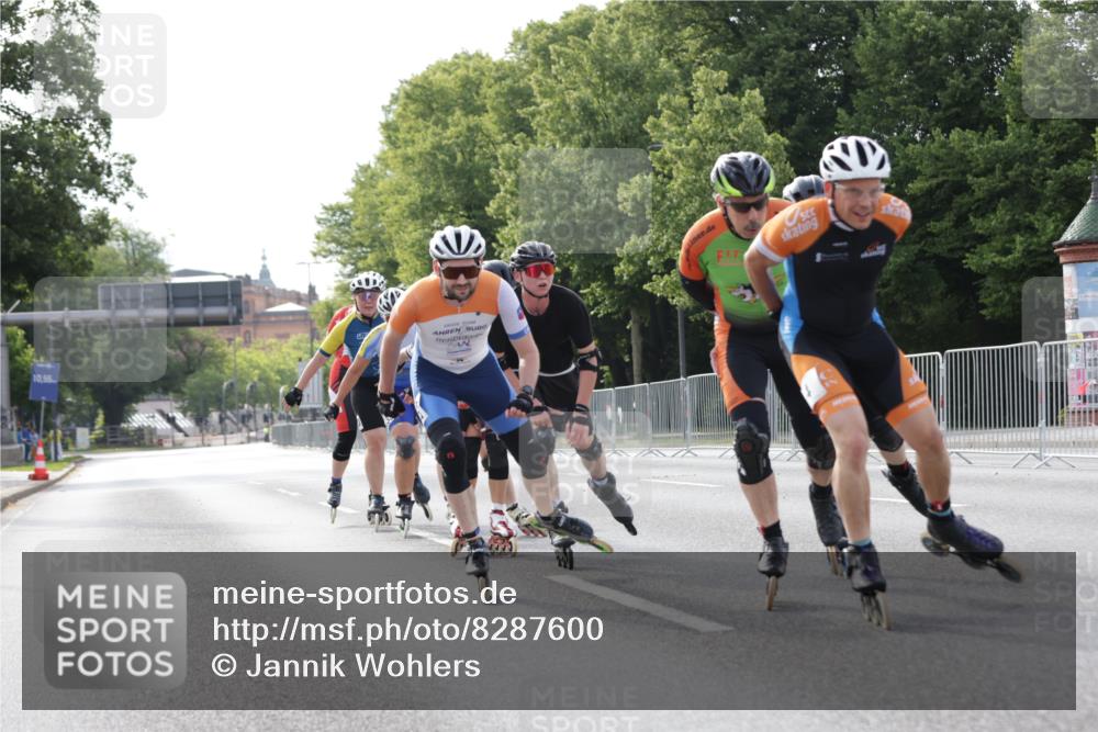 29.06.2025 - hella hamburg halbmarathon Jannik Wohlers http://msf.ph/oto/8287600 29.06.2025 08:53:26 Lombardsbrücke  meine-sportfotos.de