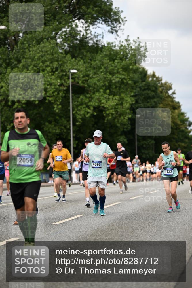 29.06.2025 - hella hamburg halbmarathon Dr. Thomas Lammeyer http://msf.ph/oto/8287712 29.06.2025 10:37:09 Kennedybrücke 1078, 1199, 1237, 1373, 1647, 1732, 1879, 2059, 2384, 2838, 2959, 3221, 3391, 3422, 3560, 3653, 3660, 3708, 4030, 4096, 4446, 4555, 5110, 5156, 5581, 6861, 7135, 7749, 7750, 8170, 8175, 8595, 8839, 8993, 9034, 9289, 9471, 9768, 9780, 9812, 10002, 10770 meine-sportfotos.de
