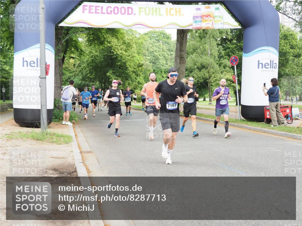 29.06.2025 - hella hamburg halbmarathon MichiJ http://msf.ph/oto/8287713 29.06.2025 10:33:15 Zwischen KM18-KM19 1171, 1413, 2098, 2890, 2970, 3056, 3917, 5623, 6266, 7167, 7325, 7843, 9030, 10741, 11491, 12783, 13525, 14374, 14464, 14686, 14687, 14722, 15760, 16685, 18055, 18407, 18637, 18638, 18718 meine-sportfotos.de