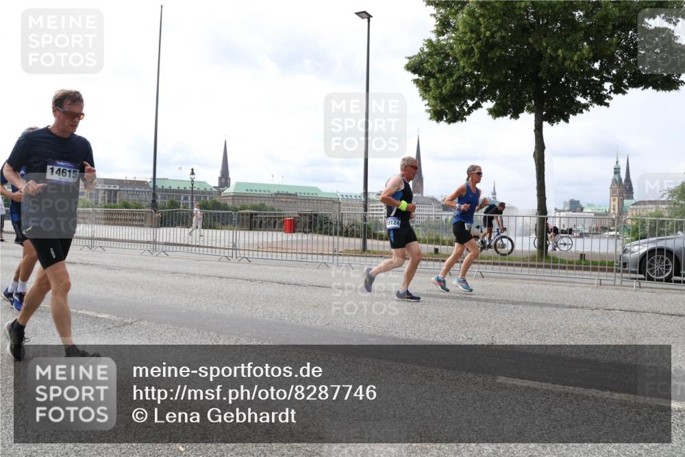 29.06.2025 - hella hamburg halbmarathon Lena Gebhardt http://msf.ph/oto/8287746 29.06.2025 10:21:01 Lombardsbrücke 14615, 19124, 1028, 1266, 1658, 2053, 2101, 2325, 2383, 2834, 2923, 2945, 2956, 2986, 3161, 3247, 3453, 3781, 3813, 4082, 4288, 4350, 4422, 4754, 4869, 5041, 5061, 5625, 5767, 6275, 6308, 6608, 7228, 7608, 8113, 8724, 8726, 8844, 8940, 9005, 9011, 9108, 9236, 9501, 9981, 10050, 10350, 10585, 10602, 11100, 11145, 11698, 11995, 12175, 12694, 12844, 13057, 13508 meine-sportfotos.de