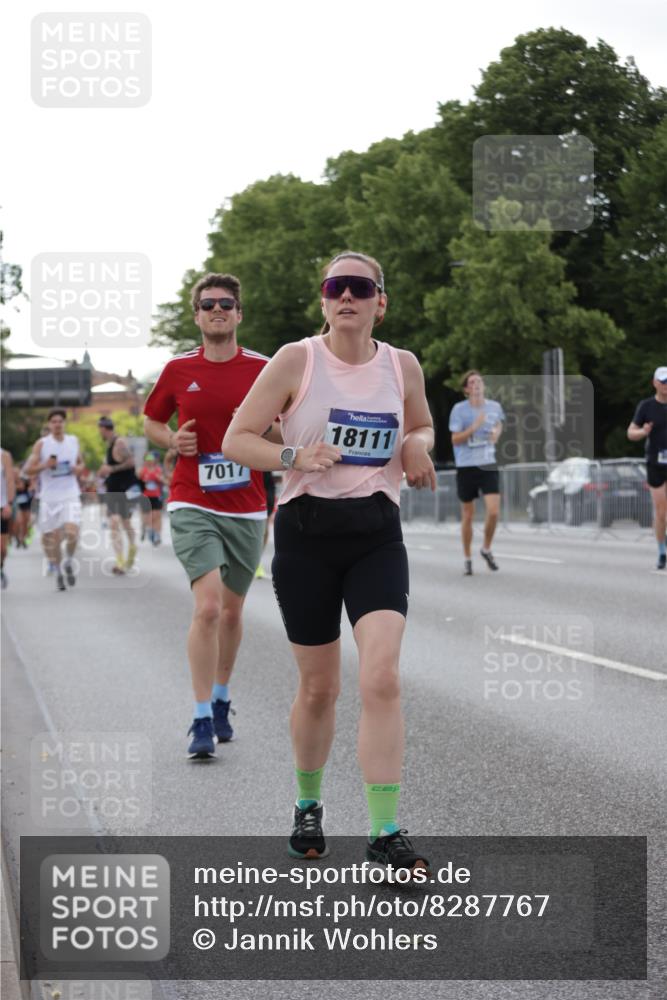 29.06.2025 - hella hamburg halbmarathon Jannik Wohlers http://msf.ph/oto/8287767 29.06.2025 10:03:41 Lombardsbrücke 1032, 1355, 3488, 4095, 4488, 5058, 5363, 5613, 6142, 6706, 7017, 7485, 8177, 8421, 8422, 8423, 8469, 9526, 9899, 10756, 11511, 11614, 12004, 12005, 12336, 12653, 13173, 13583, 15520, 15525, 15678, 16099, 17098, 17437, 17860, 17880, 18111, 18985 meine-sportfotos.de