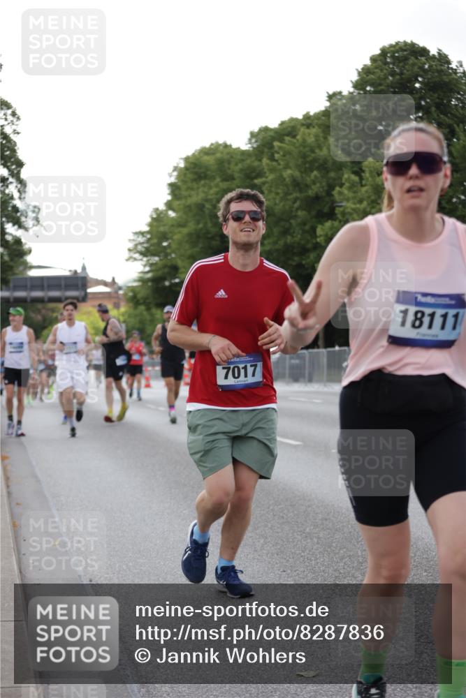 29.06.2025 - hella hamburg halbmarathon Jannik Wohlers http://msf.ph/oto/8287836 29.06.2025 10:03:41 Lombardsbrücke 1032, 1355, 3488, 4095, 4488, 5058, 5363, 5613, 6142, 6706, 7017, 7485, 8177, 8421, 8422, 8423, 8469, 9526, 9899, 10756, 11511, 11614, 12004, 12005, 12336, 12653, 13173, 13583, 15520, 15525, 15678, 16099, 17098, 17437, 17860, 17880, 18111, 18985 meine-sportfotos.de