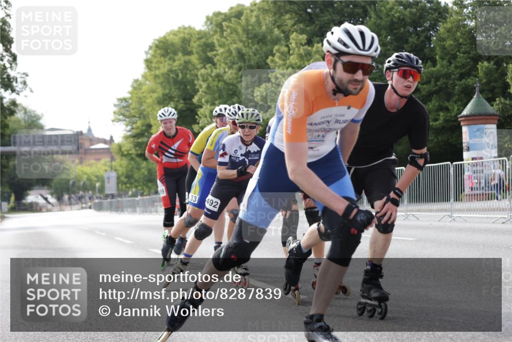 29.06.2025 - hella hamburg halbmarathon Jannik Wohlers http://msf.ph/oto/8287839 29.06.2025 08:53:27 Lombardsbrücke  meine-sportfotos.de
