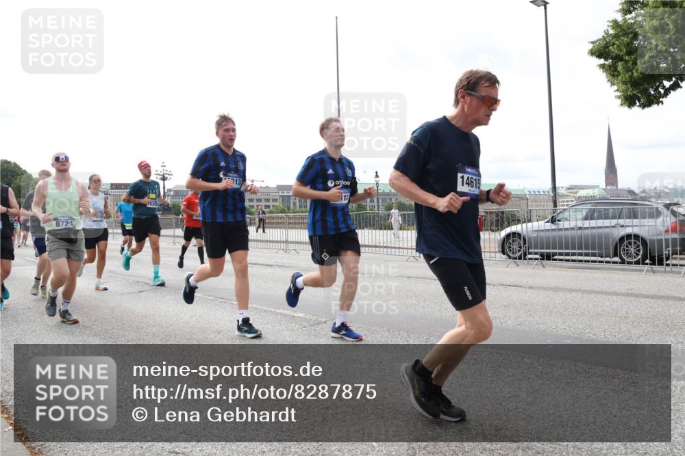 29.06.2025 - hella hamburg halbmarathon Lena Gebhardt http://msf.ph/oto/8287875 29.06.2025 10:21:01 Lombardsbrücke 10585, 8724, 913, 13, 14615, 1028, 1266, 1658, 2053, 2101, 2325, 2383, 2834, 2923, 2945, 2956, 2986, 3161, 3247, 3453, 3781, 3813, 4082, 4288, 4350, 4422, 4754, 4869, 5041, 5061, 5625, 5767, 6275, 6308, 6608, 7228, 7608, 8113, 8724, 8726, 8844, 8940, 9005, 9011, 9108, 9236, 9501, 9981, 10050, 10350, 10585, 10602, 11100, 11145, 11698, 11995, 12175, 12694, 12844, 13057, 13508 meine-sportfotos.de