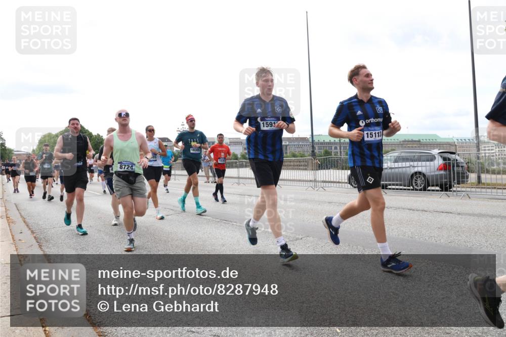 29.06.2025 - hella hamburg halbmarathon Lena Gebhardt http://msf.ph/oto/8287948 29.06.2025 10:21:02 Lombardsbrücke 17367, 8724, 2025, 18305, 1839, 1591, 15113, 1028, 1266, 1658, 2053, 2101, 2325, 2383, 2834, 2923, 2945, 2956, 2986, 3161, 3247, 3453, 3781, 3813, 4082, 4288, 4350, 4422, 4754, 4869, 5041, 5061, 5625, 5767, 6275, 6308, 6608, 7228, 7608, 8113, 8724, 8726, 8844, 8940, 9005, 9011, 9108, 9236, 9501, 9981, 10050, 10350, 10585, 10602, 11100, 11145, 11698, 11995, 12175, 12694, 12844, 13057, 13508 meine-sportfotos.de