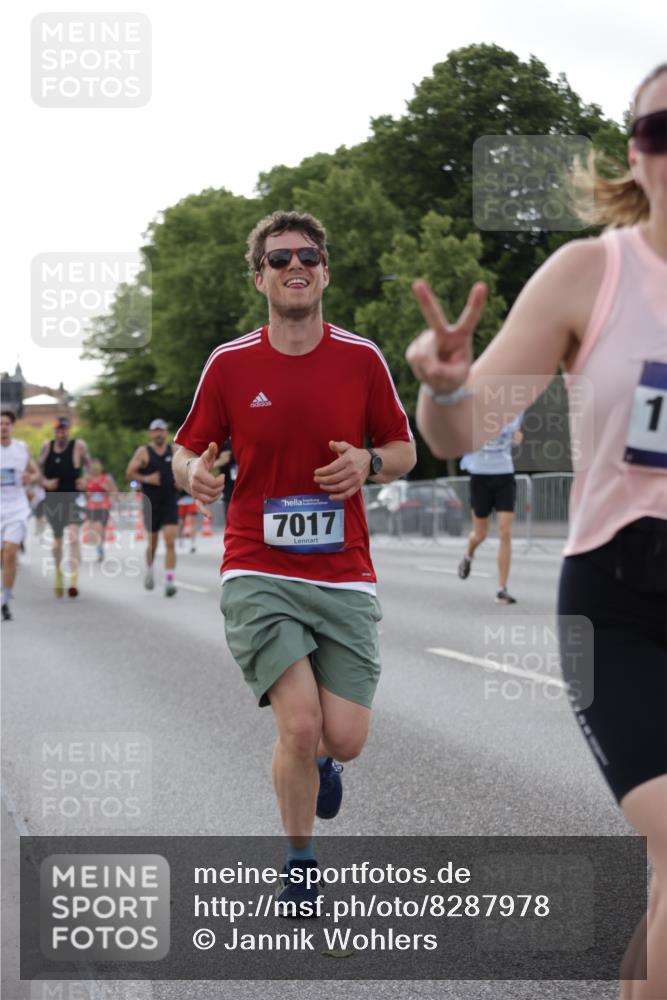 29.06.2025 - hella hamburg halbmarathon Jannik Wohlers http://msf.ph/oto/8287978 29.06.2025 10:03:42 Lombardsbrücke 1032, 1355, 2979, 3488, 4095, 4488, 5058, 5613, 6142, 6706, 7017, 8177, 8421, 8422, 8423, 9526, 9899, 10756, 11511, 11582, 12004, 12005, 12336, 12653, 13173, 13583, 15520, 15525, 15678, 16099, 17098, 17437, 17860, 17880, 18111, 18985 meine-sportfotos.de