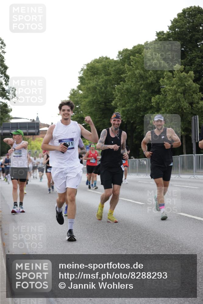 29.06.2025 - hella hamburg halbmarathon Jannik Wohlers http://msf.ph/oto/8288293 29.06.2025 10:03:45 Lombardsbrücke 1032, 2979, 3488, 4488, 5058, 5976, 6142, 6706, 6709, 7017, 8177, 8421, 8422, 8423, 9526, 10756, 11511, 11582, 12004, 12005, 12653, 13173, 13583, 15525, 15678, 16099, 17071, 17437, 17860, 17880, 18111, 18199, 18985 meine-sportfotos.de