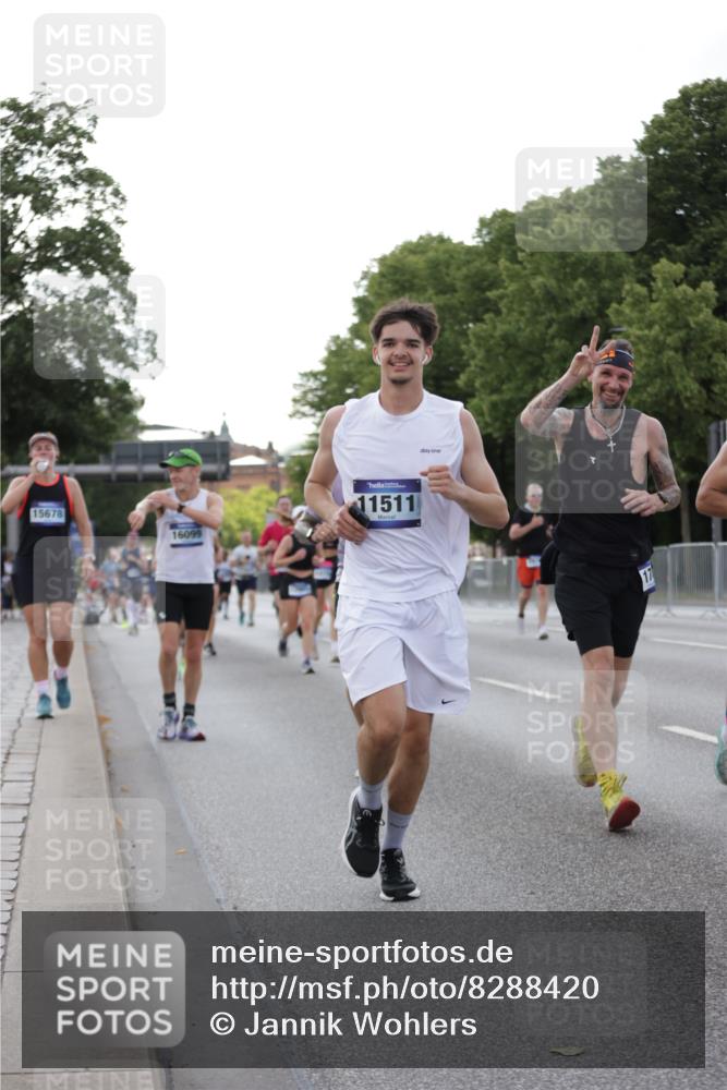 29.06.2025 - hella hamburg halbmarathon Jannik Wohlers http://msf.ph/oto/8288420 29.06.2025 10:03:46 Lombardsbrücke 2979, 3488, 4488, 4587, 5058, 5976, 6142, 6706, 6709, 7017, 8177, 8421, 8422, 8423, 9526, 10756, 11511, 11582, 12004, 12005, 13173, 13583, 14340, 15525, 15678, 16099, 17071, 17437, 17860, 17880, 18111, 18199, 18985 meine-sportfotos.de