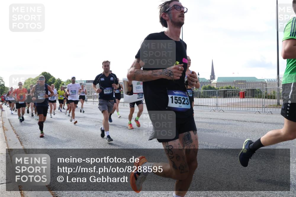 29.06.2025 - hella hamburg halbmarathon Lena Gebhardt http://msf.ph/oto/8288595 29.06.2025 09:58:36 Lombardsbrücke 18006, 12735, 13470, 309, 2518, 18960, 18715, 5389, 15523, 1034, 1190, 1285, 1410, 1727, 1815, 1946, 1951, 2029, 2034, 2070, 2417, 2518, 2636, 2656, 2711, 2840, 2883, 2907, 3041, 3097, 3334, 3819, 3859, 3952, 4120, 4152, 4167, 4903, 5077, 5084, 5093, 5259, 5378, 5721, 5894, 6164, 6272, 6294, 6433, 6592, 6657, 6759, 6877, 6897, 7082, 7369, 7409, 7716, 7732, 7856, 7896, 8068, 8154, 8311, 8322, 8393, 8508, 8590, 8639, 8721, 8825, 9012, 9057, 9562, 9656, 9727, 9770, 10084 meine-sportfotos.de