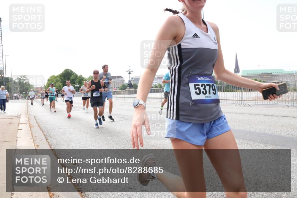 29.06.2025 - hella hamburg halbmarathon Lena Gebhardt http://msf.ph/oto/8288685 29.06.2025 10:11:49 Lombardsbrücke 1328, 1531, 1866, 1992, 3363, 4227, 5379, 5605, 7571, 8115, 8807, 8810, 9191, 9428, 10042, 10372, 10409, 10428, 11321, 11507, 11525, 11537, 11581, 11755, 11917, 12473, 13171, 13177, 13203, 13542, 13939, 13958, 14008, 14196, 14384, 15137, 15797, 15945, 16976, 17080, 17638, 17774, 17866, 18261, 18278, 18382, 18395, 18655, 19172 meine-sportfotos.de