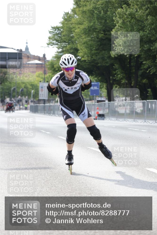29.06.2025 - hella hamburg halbmarathon Jannik Wohlers http://msf.ph/oto/8288777 29.06.2025 08:54:01 Lombardsbrücke  meine-sportfotos.de