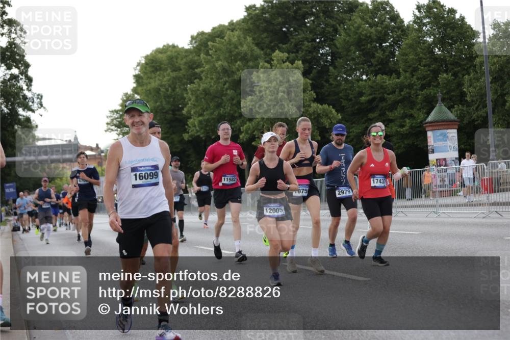 29.06.2025 - hella hamburg halbmarathon Jannik Wohlers http://msf.ph/oto/8288826 29.06.2025 10:03:50 Lombardsbrücke 2979, 3488, 4488, 4587, 5058, 5354, 5365, 5976, 6142, 6706, 6709, 7017, 8177, 8217, 8421, 8422, 8423, 9526, 10756, 11511, 11582, 12004, 12005, 12998, 13583, 14340, 14436, 14917, 15525, 15678, 16099, 17071, 17437, 17860, 17880, 18111, 18199 meine-sportfotos.de