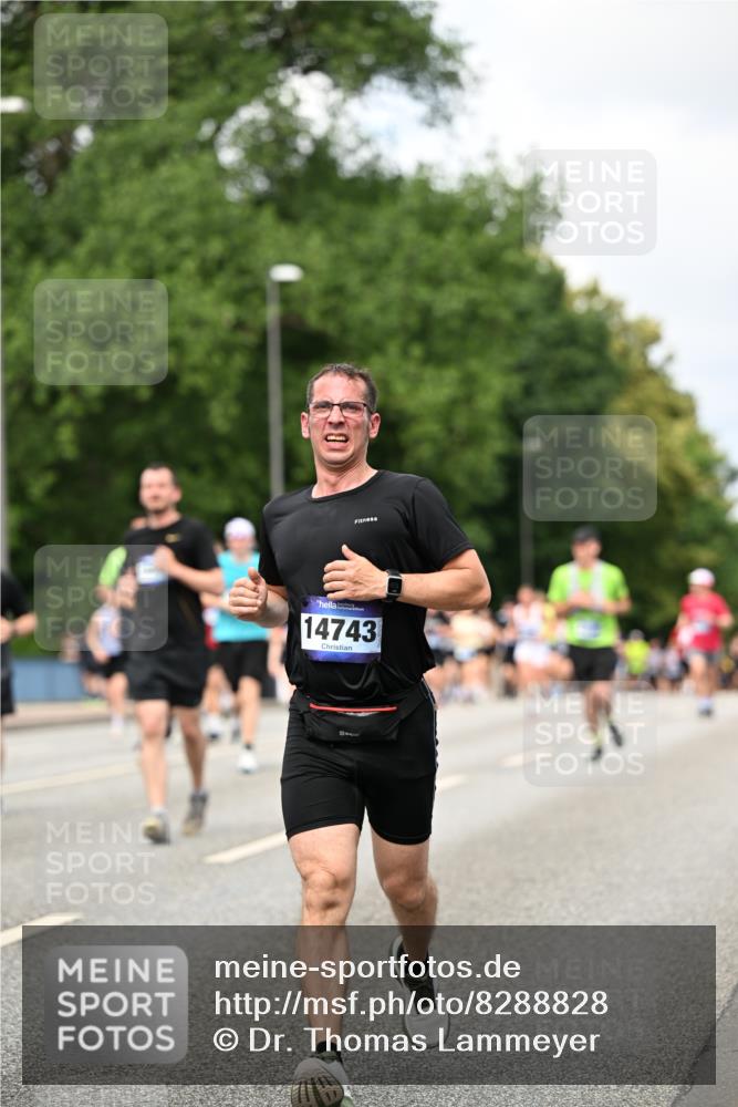 29.06.2025 - hella hamburg halbmarathon Dr. Thomas Lammeyer http://msf.ph/oto/8288828 29.06.2025 10:37:15 Kennedybrücke 1078, 1199, 1324, 1373, 1732, 1879, 2059, 2384, 2838, 3221, 3341, 3391, 3422, 3560, 3653, 3708, 3871, 4030, 4096, 4446, 4555, 5156, 5581, 5917, 6861, 7135, 7750, 8170, 8175, 8595, 8839, 8993, 9034, 9289, 9471, 9750, 9768, 9780, 10770 meine-sportfotos.de