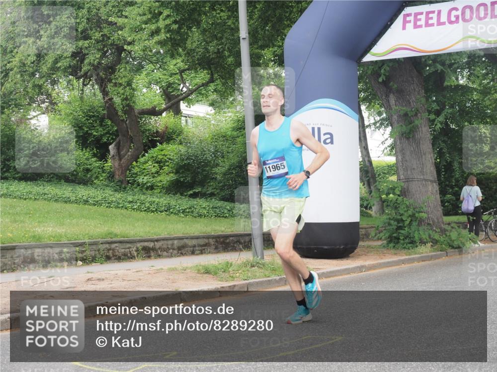 29.06.2025 - hella hamburg halbmarathon KatJ http://msf.ph/oto/8289280 29.06.2025 10:12:25 Zwischen KM18-KM19  meine-sportfotos.de