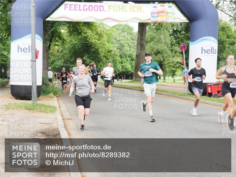 29.06.2025 - hella hamburg halbmarathon MichiJ http://msf.ph/oto/8289382 29.06.2025 10:33:23 Zwischen KM18-KM19 2590, 4270, 4854, 4997, 7709, 9159, 10741, 12643, 15651 meine-sportfotos.de