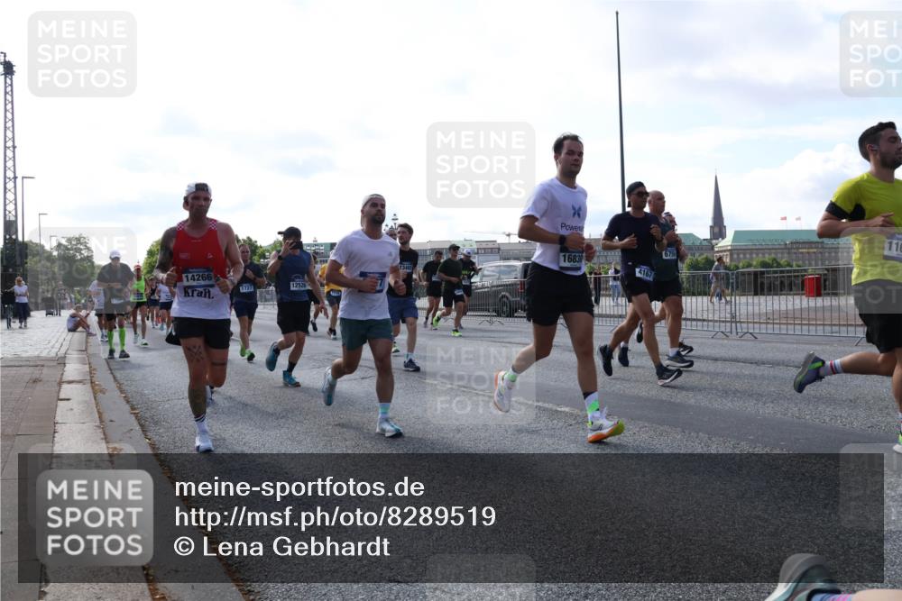 29.06.2025 - hella hamburg halbmarathon Lena Gebhardt http://msf.ph/oto/8289519 29.06.2025 09:58:40 Lombardsbrücke 14266, 1727, 12526, 7718, 13465, 1683, 6755, 4167, 116, 1034, 1190, 1285, 1410, 1485, 1727, 1815, 1946, 1951, 2029, 2034, 2518, 2656, 2840, 2883, 2907, 3041, 3097, 3334, 3819, 3859, 3952, 4120, 4152, 4167, 4903, 5077, 5084, 5093, 5259, 5378, 5721, 5894, 6272, 6294, 6433, 6592, 6629, 6657, 6759, 6877, 6897, 7082, 7369, 7716, 7732, 7856, 7896, 8068, 8154, 8311, 8322, 8393, 8590, 8639, 8721, 8825, 9012, 9057, 9562, 9655, 9656, 9727, 9770, 10084, 10488 meine-sportfotos.de