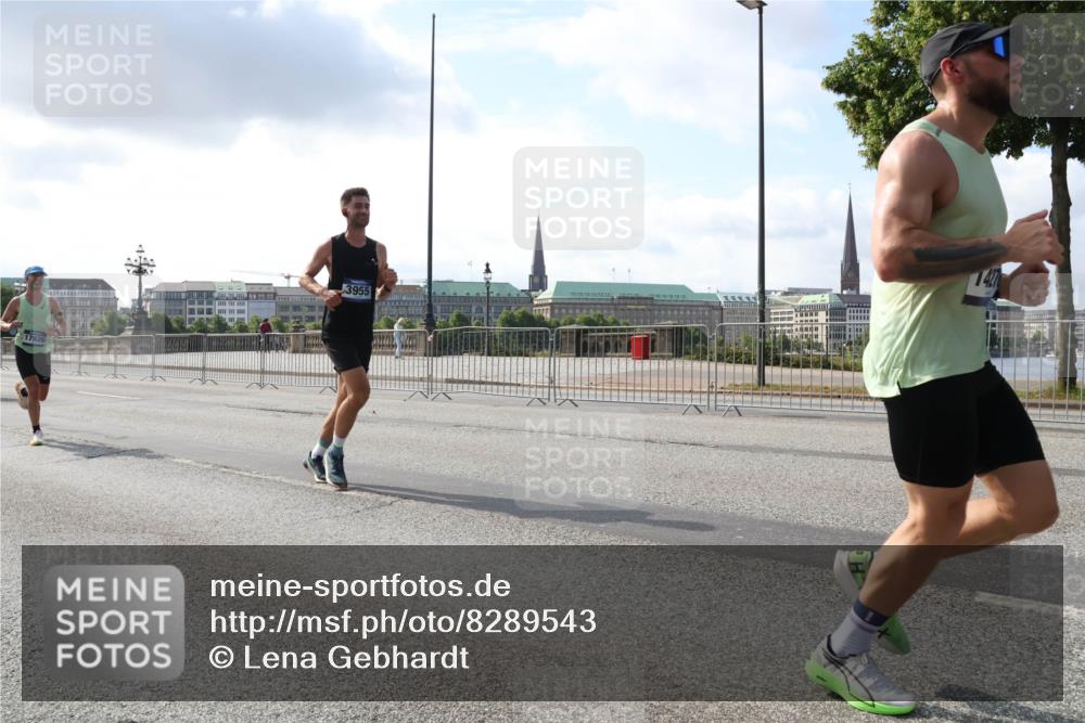 29.06.2025 - hella hamburg halbmarathon Lena Gebhardt http://msf.ph/oto/8289543 29.06.2025 09:46:15 Lombardsbrücke 17826, 3955, 1427, 1080, 1344, 1686, 1894, 2460, 2525, 3809, 3843, 3955, 4463, 4477, 4812, 5042, 5187, 5550, 6169, 6495, 6878, 7055, 7186, 7534, 7845, 7880, 7901, 7965, 8062, 8784, 8864, 8956, 9345, 10270, 10298, 10453, 10484, 10865, 10929, 11199, 11230, 11282, 11833, 12189, 12232, 12681, 12987, 13167, 13252, 13343, 13617, 13686, 13754, 13961, 14167, 14276, 14293, 15115, 15391, 15689, 16065, 16140, 16243, 16507, 16580, 16931, 17213, 17768 meine-sportfotos.de