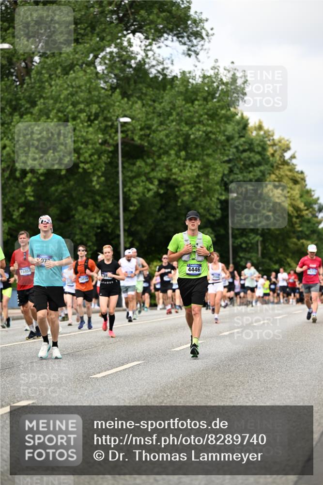 29.06.2025 - hella hamburg halbmarathon Dr. Thomas Lammeyer http://msf.ph/oto/8289740 29.06.2025 10:37:18 Kennedybrücke 1078, 1199, 1324, 1373, 1732, 1879, 2059, 2085, 2384, 2838, 3221, 3341, 3422, 3560, 3653, 3871, 4030, 4096, 4164, 4446, 4555, 5156, 5581, 5917, 6773, 6861, 7705, 7750, 8175, 8595, 8839, 8993, 9034, 9289, 9471, 9750, 9768, 9780, 10770 meine-sportfotos.de