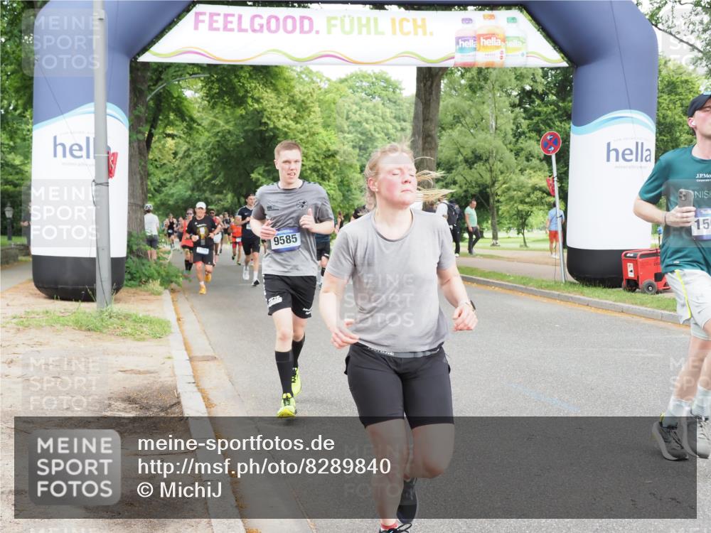 29.06.2025 - hella hamburg halbmarathon MichiJ http://msf.ph/oto/8289840 29.06.2025 10:33:24 Zwischen KM18-KM19 1424, 1569, 2590, 4270, 4854, 4997, 7709, 9159, 9585, 12643, 15651 meine-sportfotos.de