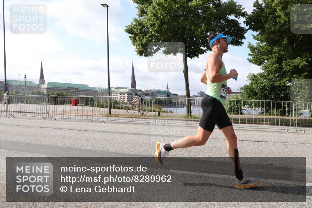 29.06.2025 - hella hamburg halbmarathon Lena Gebhardt http://msf.ph/oto/8289962 29.06.2025 09:46:17 Lombardsbrücke 178, 1080, 1344, 1889, 1894, 2460, 2525, 3809, 3843, 3955, 4463, 4477, 4812, 5042, 5187, 6169, 6495, 6878, 7055, 7186, 7534, 7845, 7880, 7901, 8062, 8784, 8864, 8956, 9345, 10270, 10298, 10453, 10484, 10865, 10929, 11199, 11230, 11282, 11833, 12189, 12232, 12681, 12987, 13167, 13252, 13343, 13617, 13686, 13754, 13961, 14167, 14276, 14293, 15115, 15391, 15689, 15902, 16065, 16140, 16243, 16507, 16580, 16931, 17213, 17768 meine-sportfotos.de