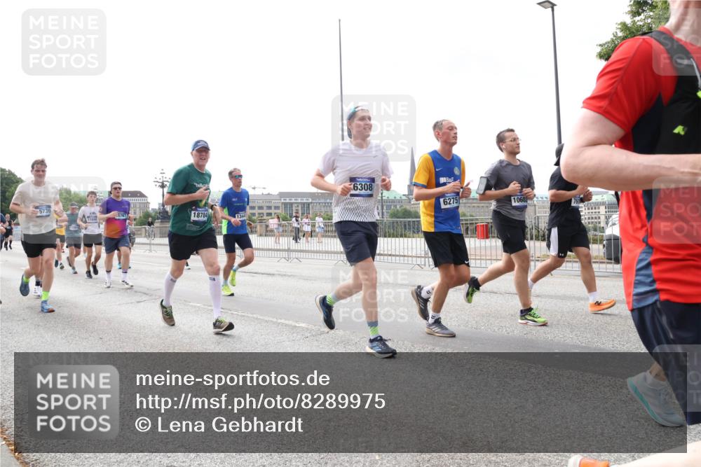 29.06.2025 - hella hamburg halbmarathon Lena Gebhardt http://msf.ph/oto/8289975 29.06.2025 10:21:10 Lombardsbrücke 5736, 11698, 5767, 18784, 6308, 6275, 10602, 1028, 1266, 1658, 2101, 2271, 2325, 2383, 2635, 2815, 2923, 2945, 2956, 2986, 3122, 3161, 3247, 3453, 3813, 3817, 4082, 4350, 5041, 5061, 5373, 5395, 5493, 5767, 6275, 6308, 6608, 6844, 7228, 7375, 7522, 7553, 7608, 7781, 8095, 8113, 8724, 8726, 8844, 8940, 9005, 9011, 9100, 9108, 9236, 9501, 9624, 9981, 10050, 10350, 10585, 10602, 11145, 11698, 12175, 12694, 12844, 13057, 13508 meine-sportfotos.de