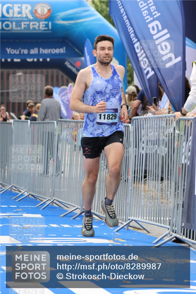 29.06.2025 - hella hamburg halbmarathon Strokosch-Dieckow http://msf.ph/oto/8289987 29.06.2025 10:20:04 Ziel 9255, 11829, 18848 meine-sportfotos.de