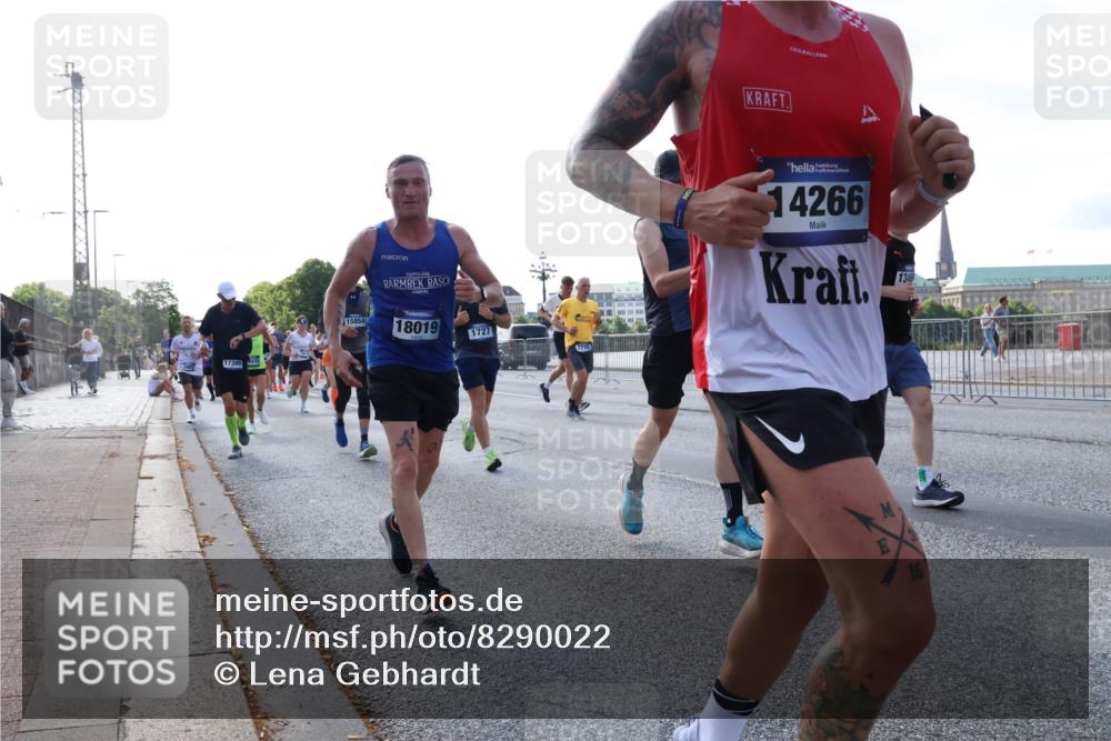29.06.2025 - hella hamburg halbmarathon Lena Gebhardt http://msf.ph/oto/8290022 29.06.2025 09:58:42 Lombardsbrücke 17346, 470, 14266, 15854, 18019, 1727, 1346, 16, 1190, 1285, 1410, 1485, 1727, 1815, 1946, 1951, 2029, 2034, 2518, 2656, 2840, 2883, 2907, 3041, 3097, 3334, 3819, 3859, 3952, 4120, 4152, 4167, 4903, 5077, 5084, 5093, 5259, 5378, 5721, 5894, 6272, 6294, 6433, 6592, 6629, 6657, 6759, 6877, 6897, 7082, 7369, 7716, 7732, 7856, 7896, 8068, 8154, 8311, 8322, 8393, 8590, 8639, 8721, 8825, 9012, 9057, 9562, 9655, 9656, 9727, 9770, 10084, 10488 meine-sportfotos.de