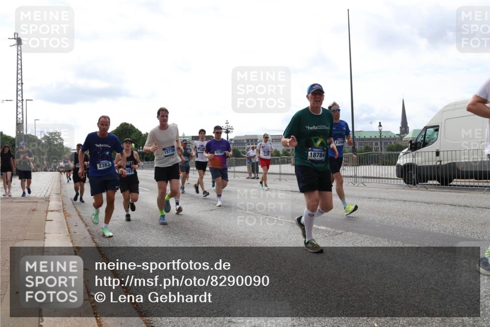 29.06.2025 - hella hamburg halbmarathon Lena Gebhardt http://msf.ph/oto/8290090 29.06.2025 10:21:11 Lombardsbrücke 15736, 11698, 2383, 767, 15767, 18784, 13448, 1028, 1266, 1401, 1658, 2101, 2271, 2325, 2383, 2635, 2815, 2923, 2945, 2956, 2986, 3122, 3161, 3247, 3453, 3813, 3817, 4082, 4350, 4786, 5041, 5061, 5373, 5395, 5493, 5767, 6275, 6308, 6608, 6844, 7228, 7375, 7522, 7553, 7608, 7781, 8095, 8113, 8724, 8726, 8844, 8940, 9005, 9011, 9100, 9108, 9236, 9501, 9624, 9981, 10050, 10350, 10585, 10602, 11145, 11698, 12175, 12694, 12844, 13057, 13508 meine-sportfotos.de