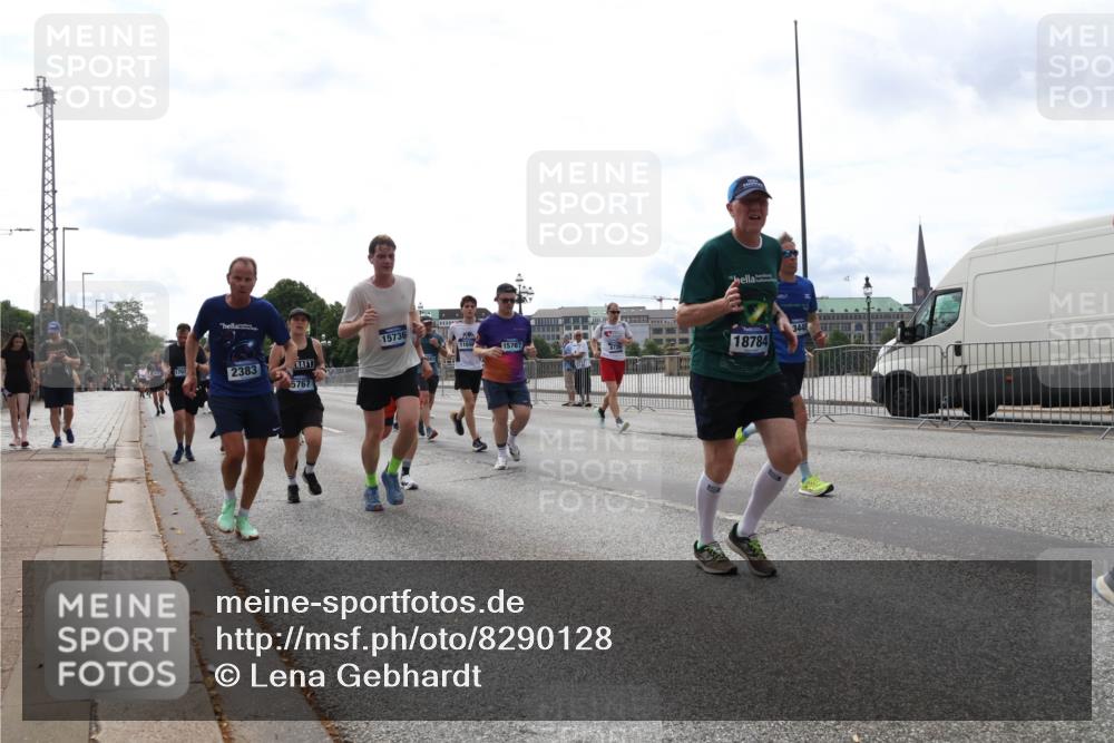 29.06.2025 - hella hamburg halbmarathon Lena Gebhardt http://msf.ph/oto/8290128 29.06.2025 10:21:11 Lombardsbrücke 15736, 11698, 2383, 5767, 15767, 18784, 3448, 1028, 1266, 1401, 1658, 2101, 2271, 2325, 2383, 2635, 2815, 2923, 2945, 2956, 2986, 3122, 3161, 3247, 3453, 3813, 3817, 4082, 4350, 4786, 5041, 5061, 5373, 5395, 5493, 5767, 6275, 6308, 6608, 6844, 7228, 7375, 7522, 7553, 7608, 7781, 8095, 8113, 8724, 8726, 8844, 8940, 9005, 9011, 9100, 9108, 9236, 9501, 9624, 9981, 10050, 10350, 10585, 10602, 11145, 11698, 12175, 12694, 12844, 13057, 13508 meine-sportfotos.de