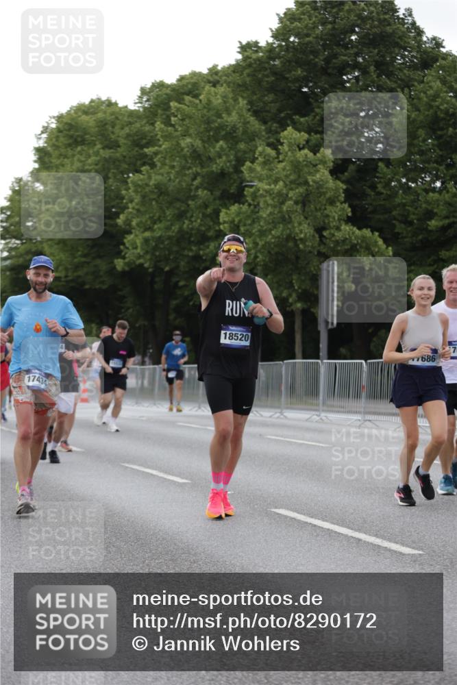 29.06.2025 - hella hamburg halbmarathon Jannik Wohlers http://msf.ph/oto/8290172 29.06.2025 10:04:12 Lombardsbrücke 1213, 1316, 1347, 1377, 1674, 2011, 2463, 2852, 3994, 4146, 4293, 5869, 6311, 9489, 10100, 10213, 10709, 10834, 10962, 12924, 13533, 13625, 15532, 16128, 16145, 16753, 16989, 16995, 17113, 17434, 17540, 17569, 17685, 17686, 17763, 18098, 18520, 18525 meine-sportfotos.de