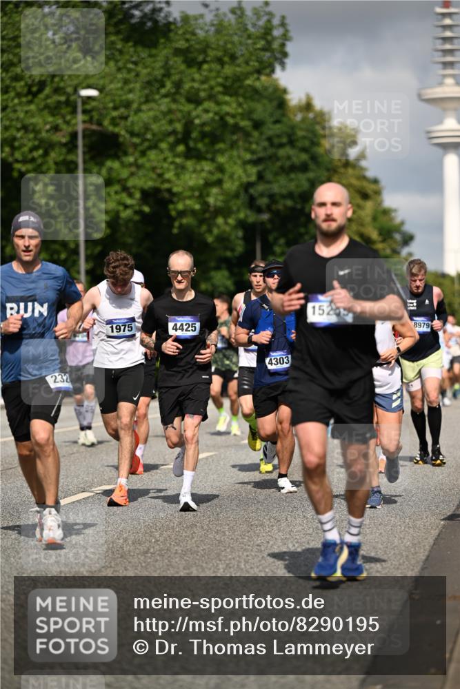 29.06.2025 - hella hamburg halbmarathon Dr. Thomas Lammeyer http://msf.ph/oto/8290195 29.06.2025 09:53:25 Kennedybrücke 1343, 1445, 1615, 1800, 1975, 2324, 2573, 2949, 3282, 3431, 3530, 4303, 4425, 5248, 5889, 6123, 6682, 7495, 7796, 8370, 8629, 8925, 9264, 9265, 9294, 9296, 9979, 10894, 10930 meine-sportfotos.de