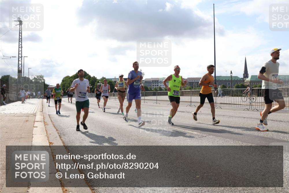29.06.2025 - hella hamburg halbmarathon Lena Gebhardt http://msf.ph/oto/8290204 29.06.2025 09:46:19 Lombardsbrücke 7901, 16065, 7534, 8784, 13252, 1361, 1080, 1344, 1889, 1894, 2460, 2525, 3809, 3843, 3955, 4463, 4477, 4812, 5042, 6169, 6495, 6878, 7055, 7186, 7534, 7845, 7880, 7901, 8062, 8784, 8864, 8956, 9345, 10270, 10298, 10453, 10484, 10865, 10929, 11199, 11230, 11282, 11304, 11661, 11833, 12189, 12681, 12987, 13167, 13252, 13617, 13686, 13754, 13961, 14167, 14276, 14293, 15115, 15391, 15689, 15902, 16065, 16140, 16243, 16507, 16580, 16811, 16931, 17213, 17768 meine-sportfotos.de