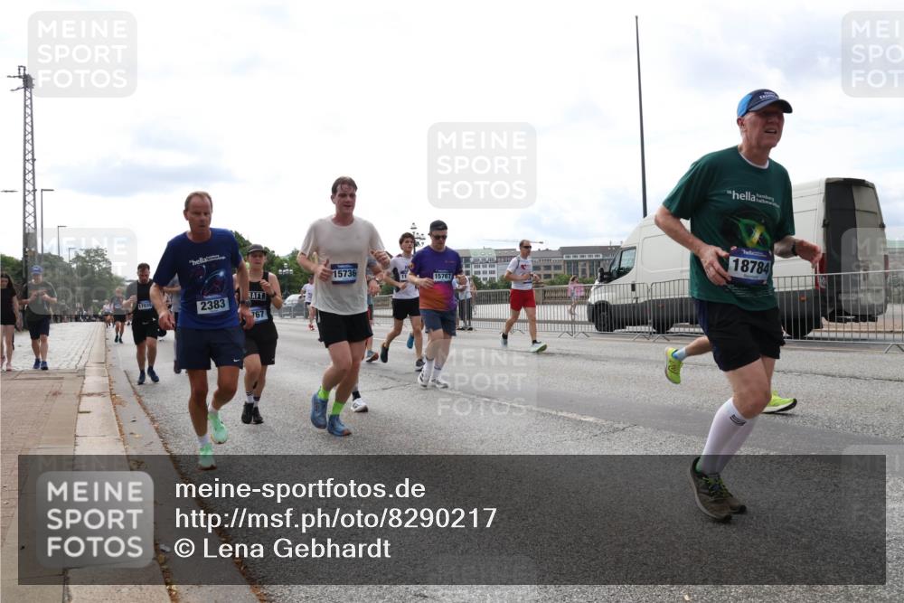 29.06.2025 - hella hamburg halbmarathon Lena Gebhardt http://msf.ph/oto/8290217 29.06.2025 10:21:11 Lombardsbrücke 15736, 17035, 2383, 767, 15767, 18, 18784, 1028, 1266, 1401, 1658, 2101, 2271, 2325, 2383, 2635, 2815, 2923, 2945, 2956, 2986, 3122, 3161, 3247, 3453, 3813, 3817, 4082, 4350, 4786, 5041, 5061, 5373, 5395, 5493, 5767, 6275, 6308, 6608, 6844, 7228, 7375, 7522, 7553, 7608, 7781, 8095, 8113, 8724, 8726, 8844, 8940, 9005, 9011, 9100, 9108, 9236, 9501, 9624, 9981, 10050, 10350, 10585, 10602, 11145, 11698, 12175, 12694, 12844, 13057, 13508 meine-sportfotos.de